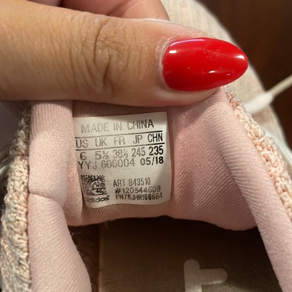 Women’s pink adidas ultraboost - Picture 7 of 7